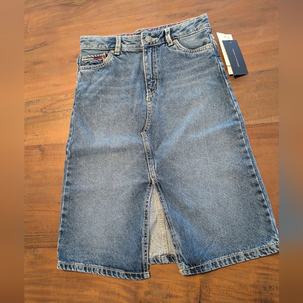 NWT Tommy Hilfiger Mid Length Denim Skirt, Girls Size 10